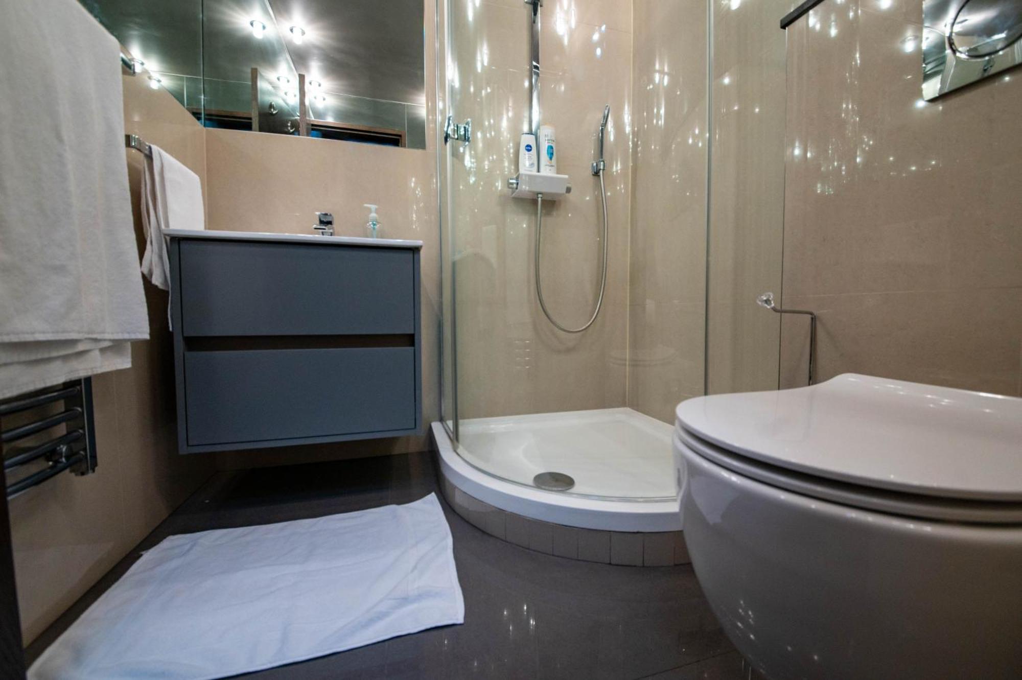 Luxury Studio Flat Victoria Sw1 Londra Esterno foto